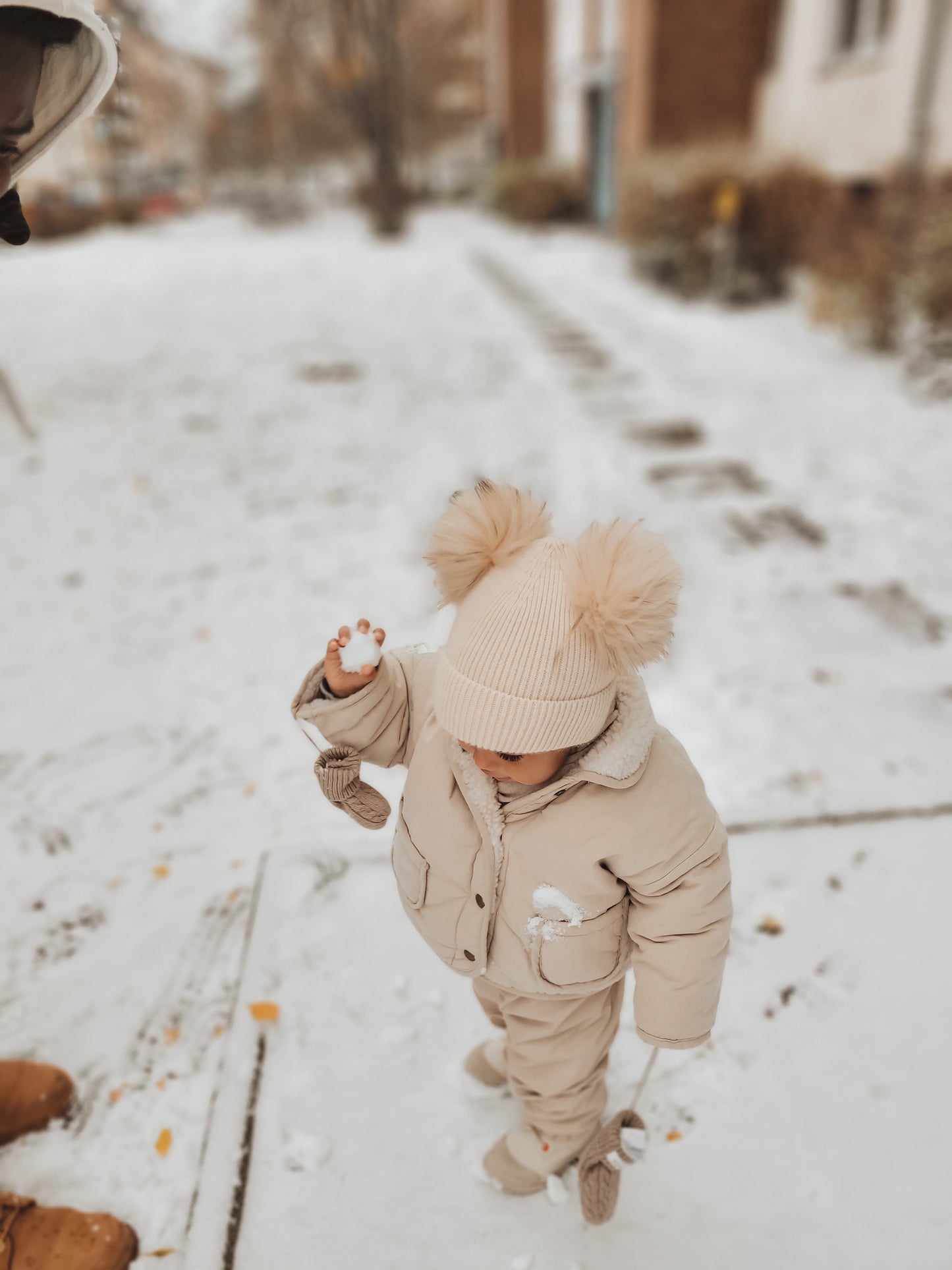 Kids cashmere hat (beige) 2pom-poms