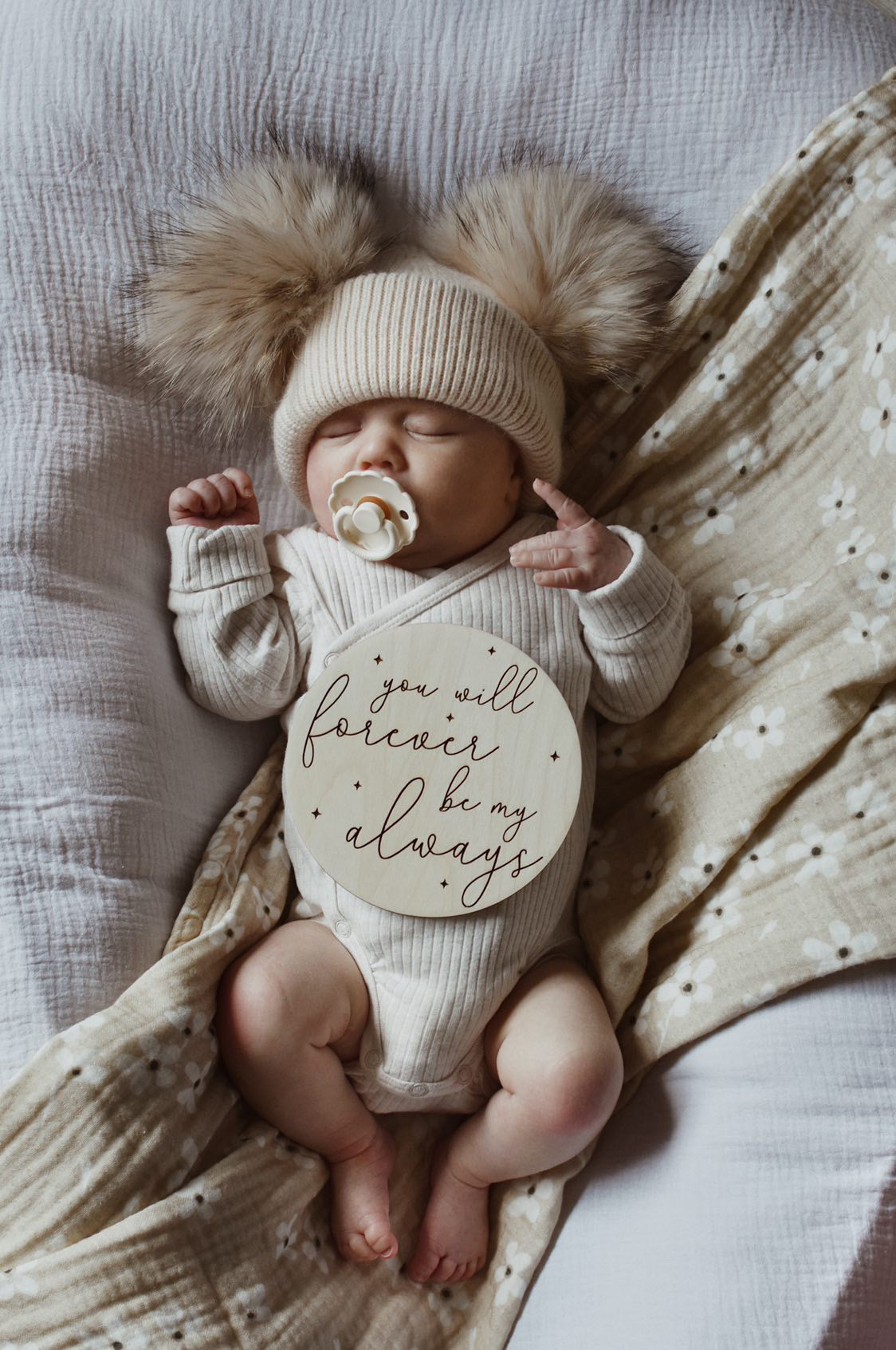 Kids cashmere hat (beige) 2pom-poms