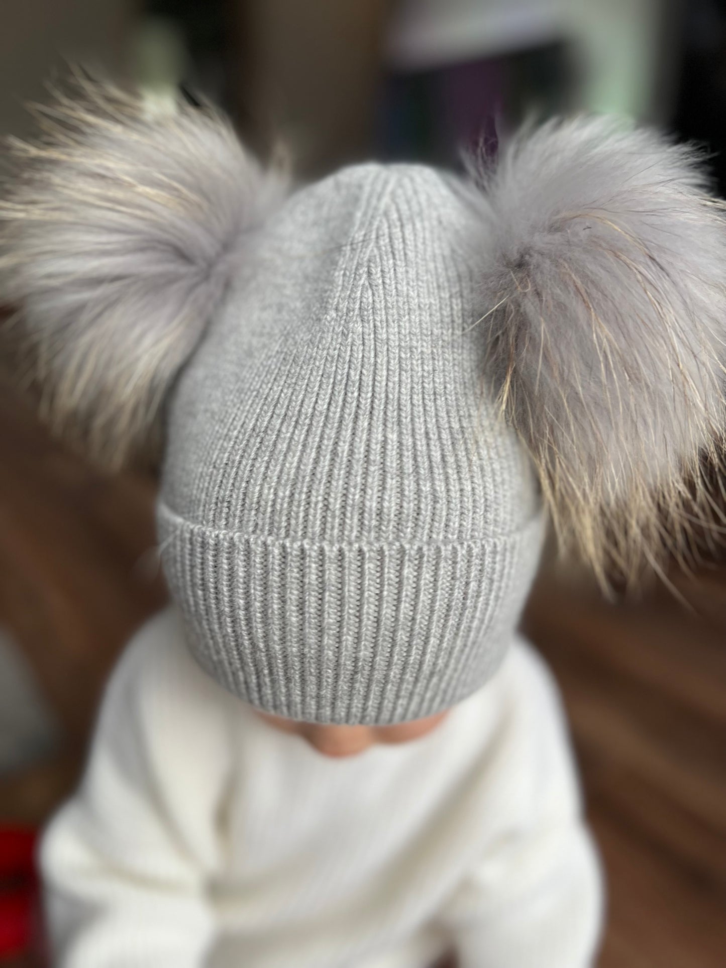 Kids cashmere hat (grey) 2 pom-poms