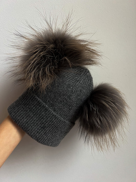 Kids cashmere hat (dark grey) 2 pom-poms