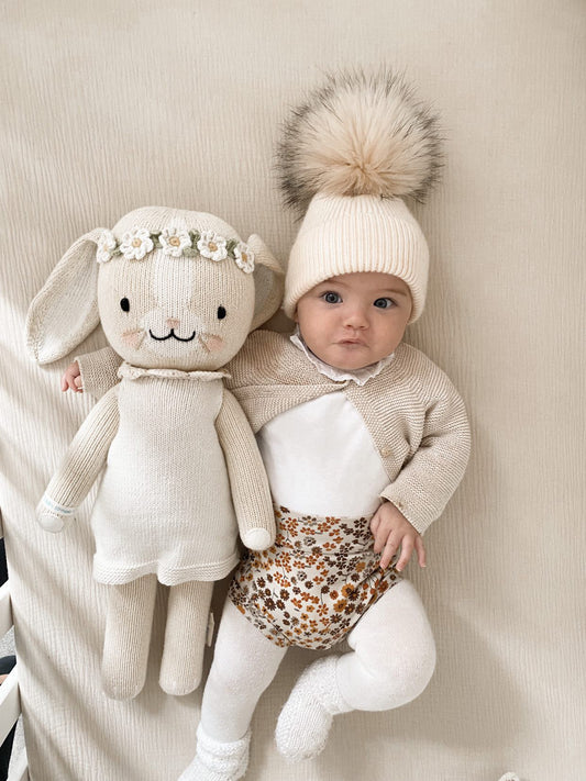 Kids cashmere hat (beige) 1 pom-poms