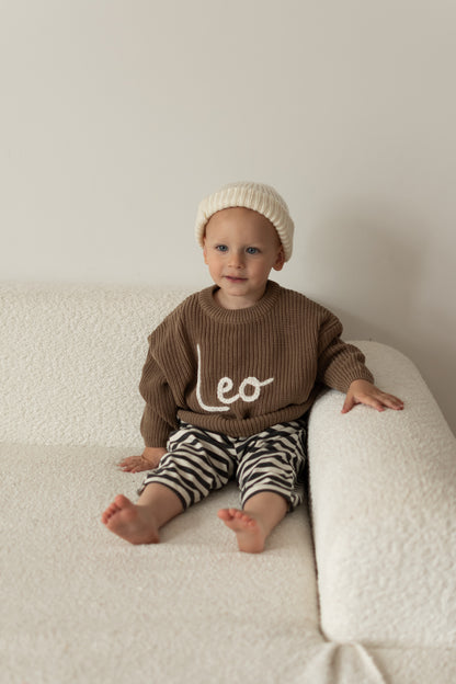 Personalized name sweater (mocha)