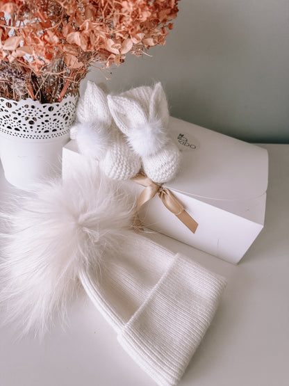 Zaķu zābaciņi + kašmira cepure (0-3m)