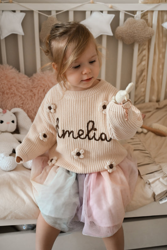Personalized name sweater (beige)