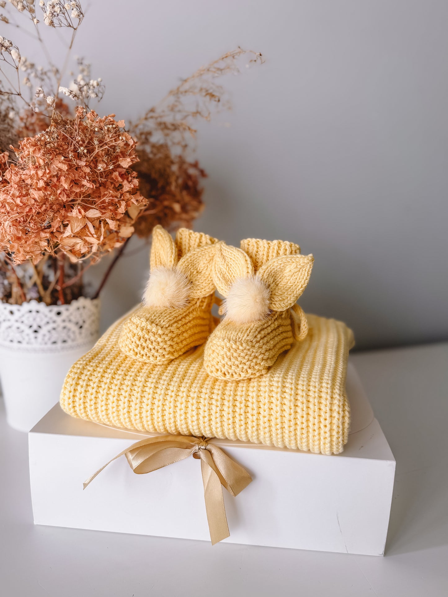 Yellow Bunny booties (100% merino wool)