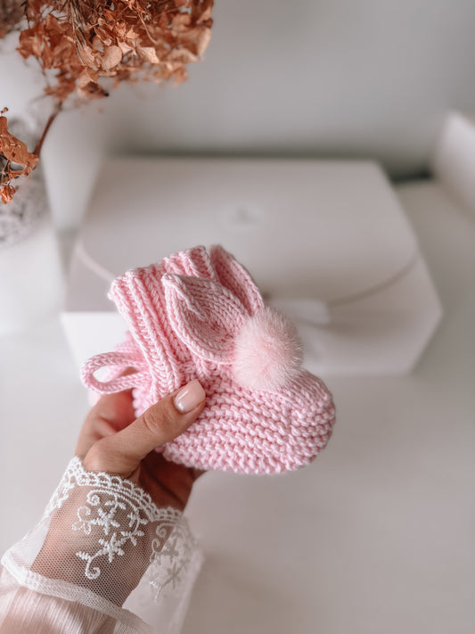 Baby bunny booties (uz pasūtījuma)
