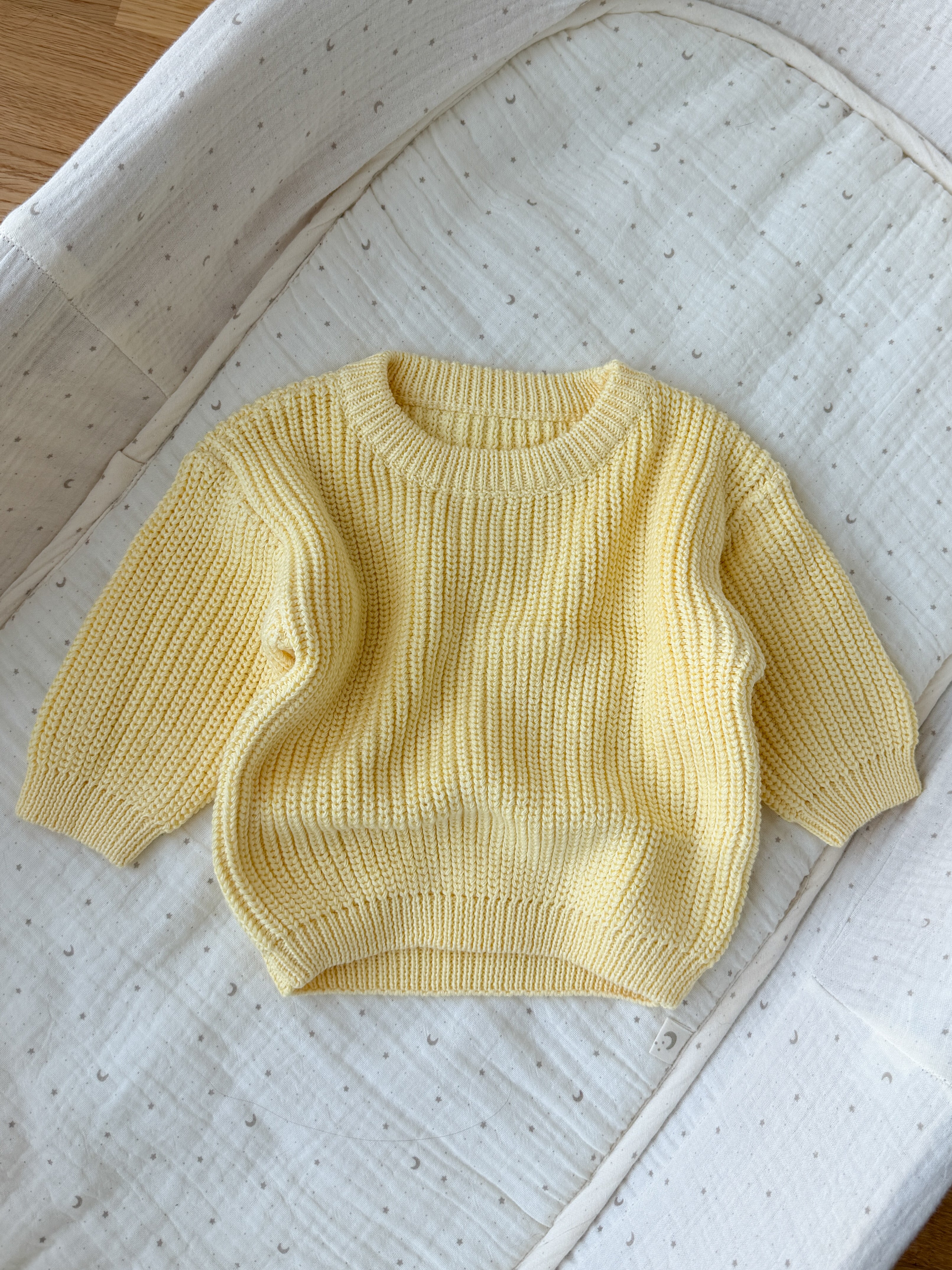 Name sweater (new color - pastel yellow)