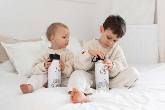 Personalised Kids Water Bottle With Straw (950ml) VEHICLES