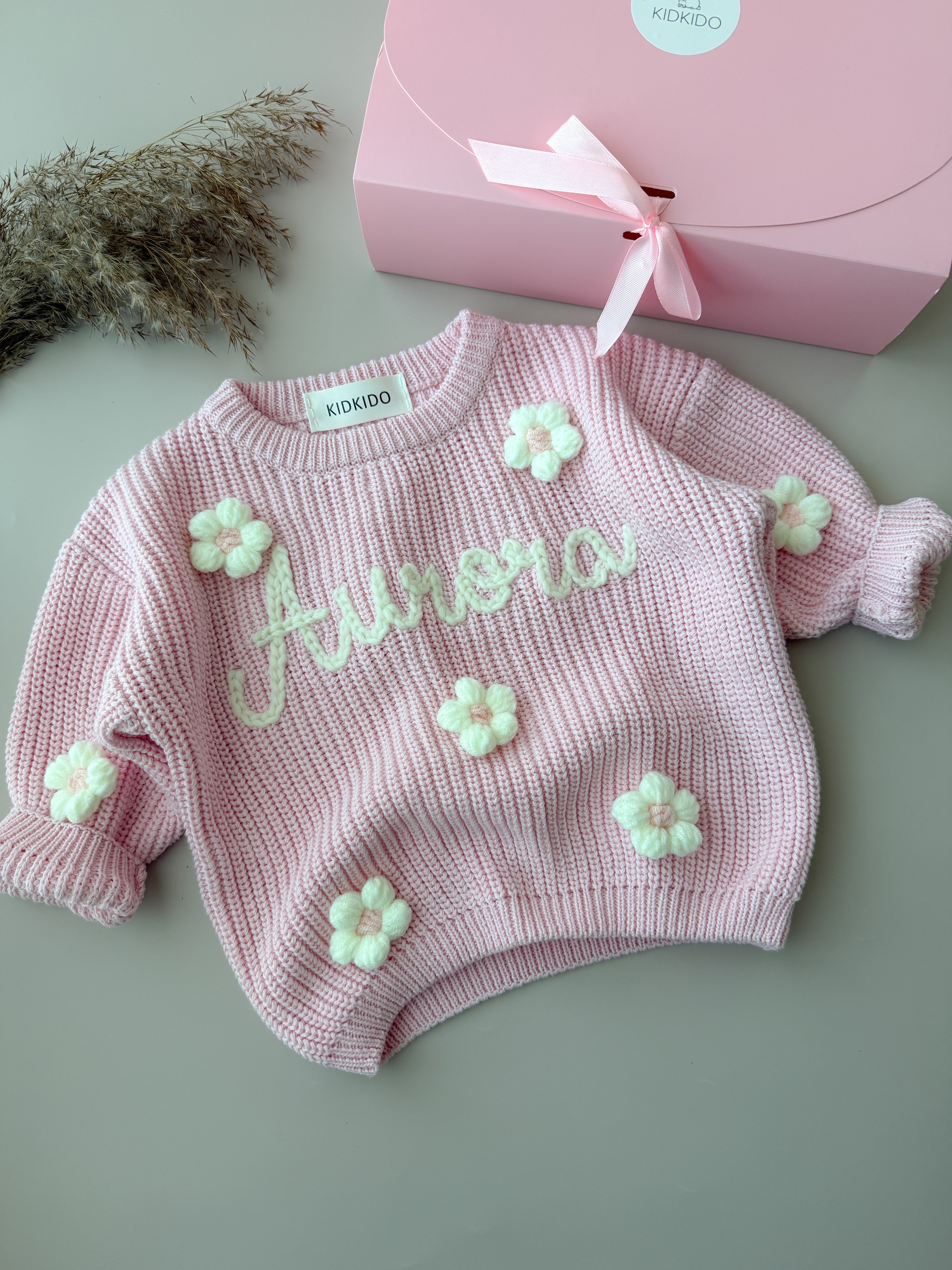 Name sweater (baby pink)