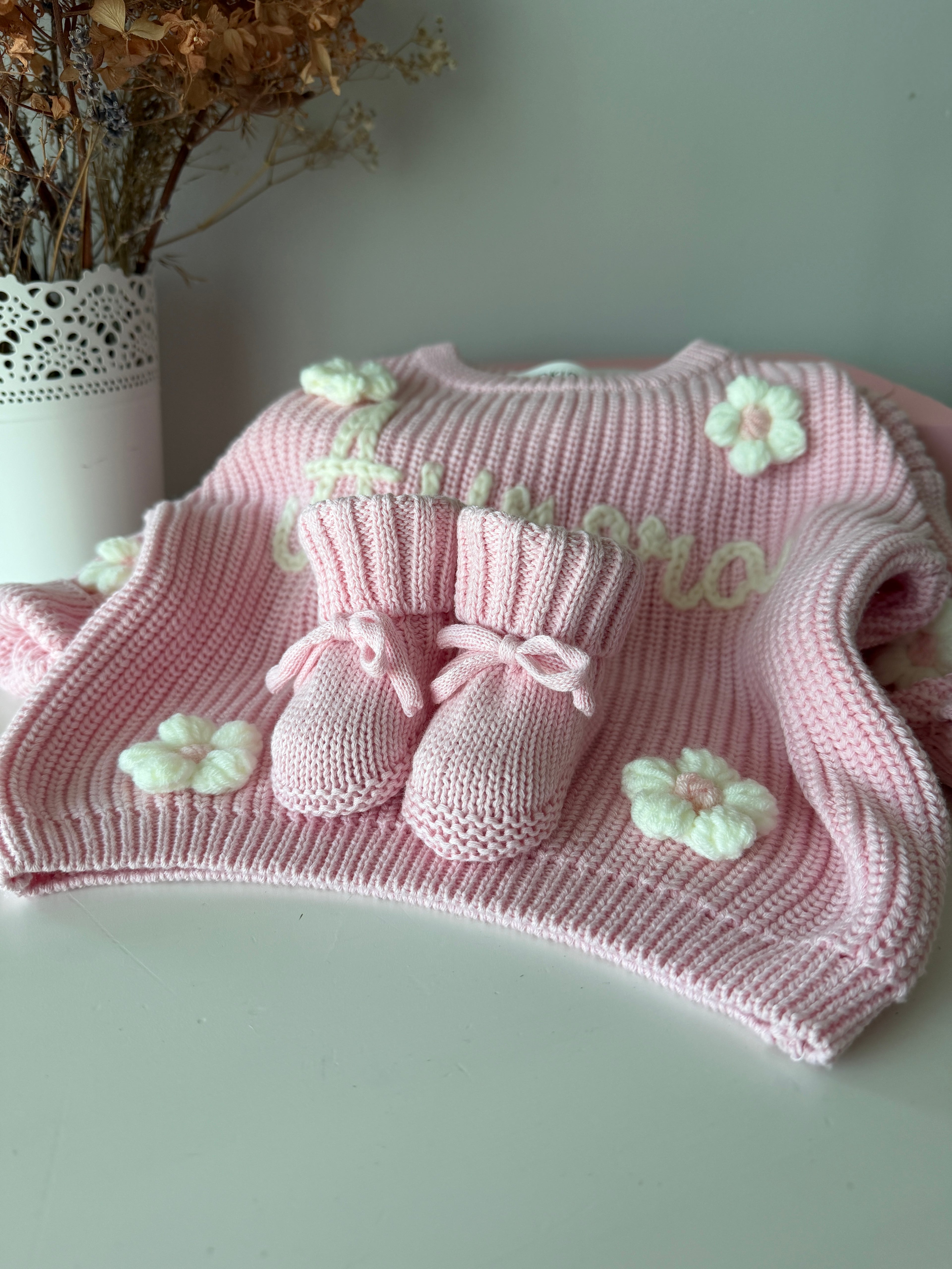 100% cotton baby booties 0-3m (9cm)