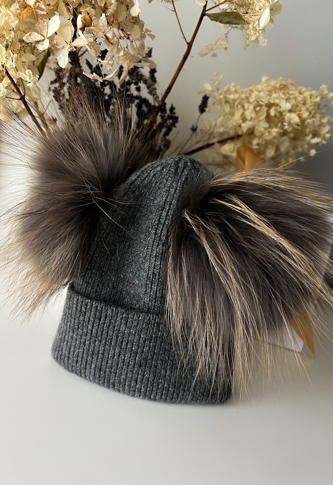 Kids cashmere hat (dark grey) 2 pom-poms