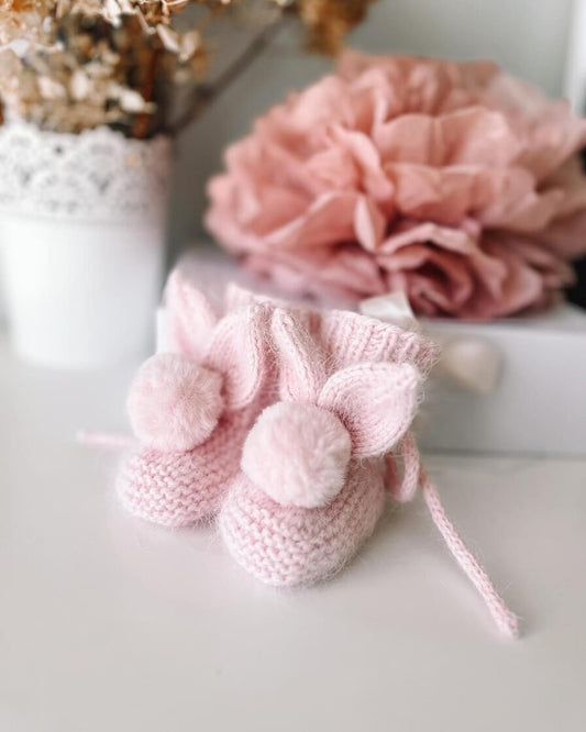 Baby bunny booties (light pink)