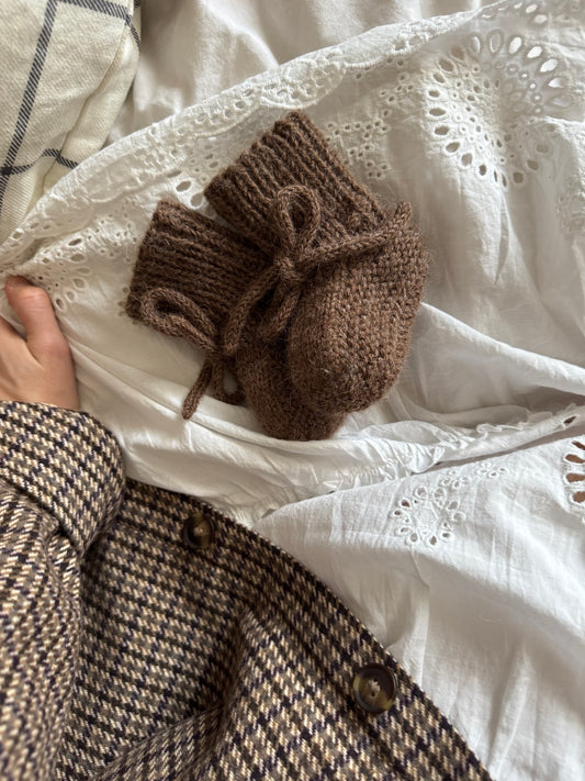 Baby alpaca booties (brown)