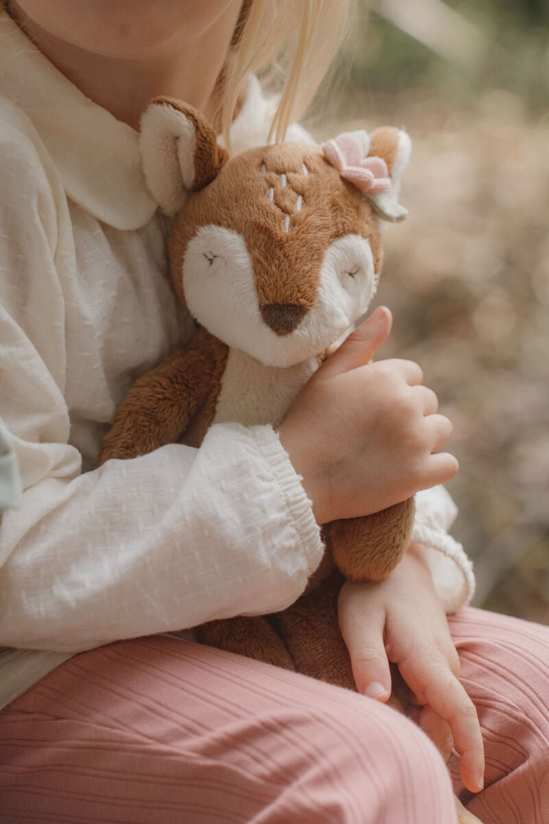 Little Dutch mīkstā rotaļlieta "Stirniņa ar garajām kājiņām" – Fairy Garden