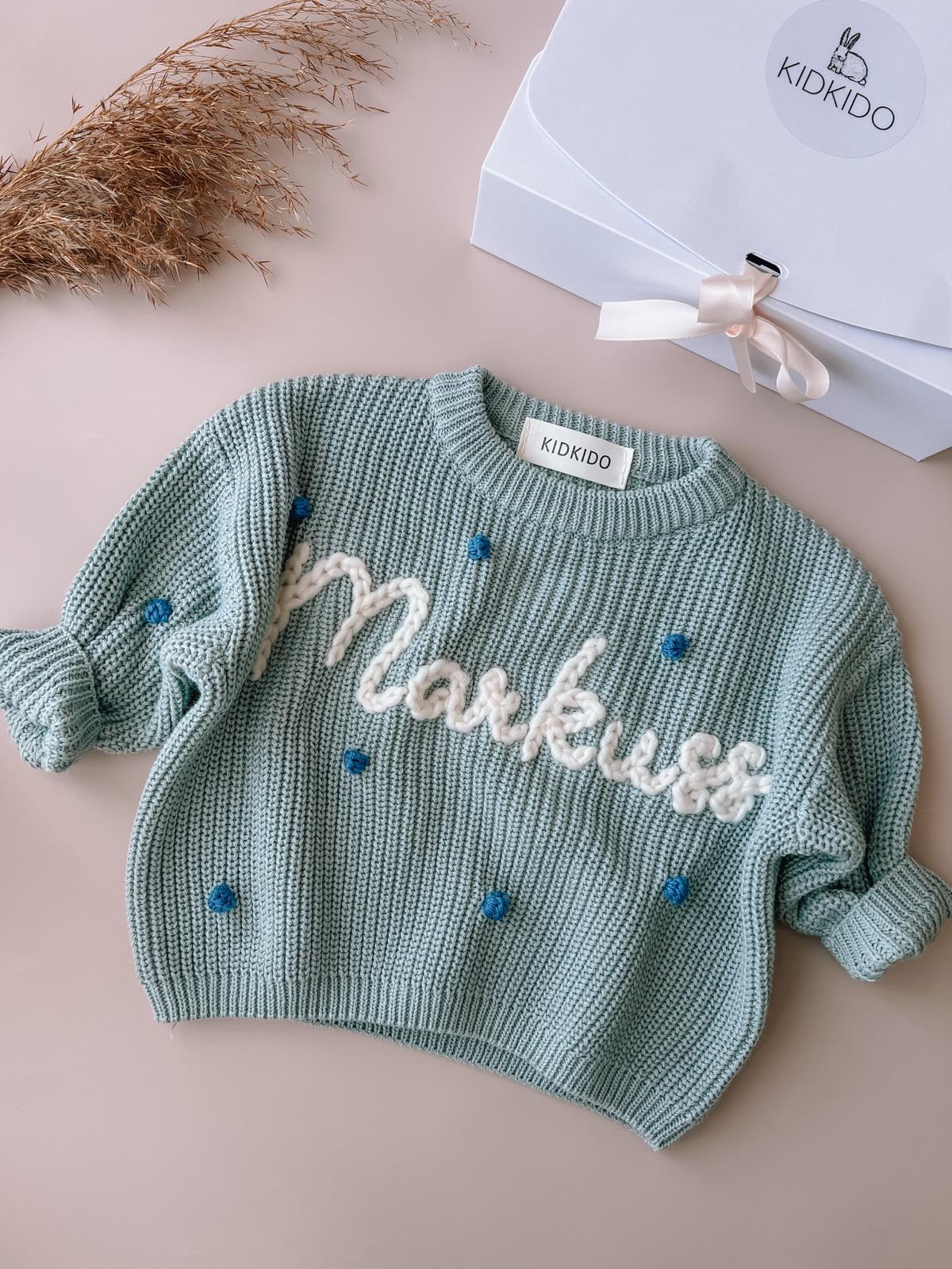 Personalized name sweater (grey-blue)