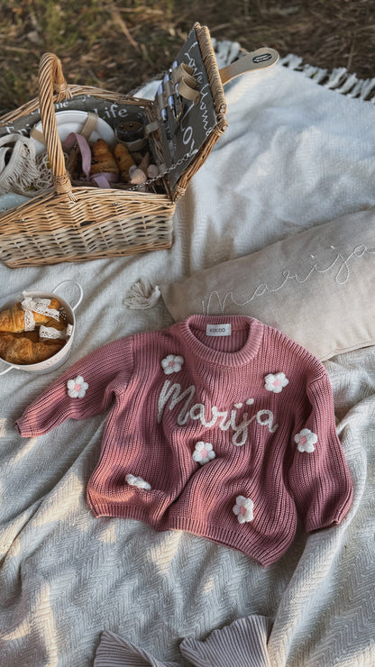 Personalized name sweater (rose)