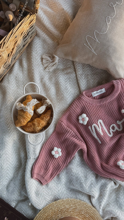 Personalized name sweater (rose)