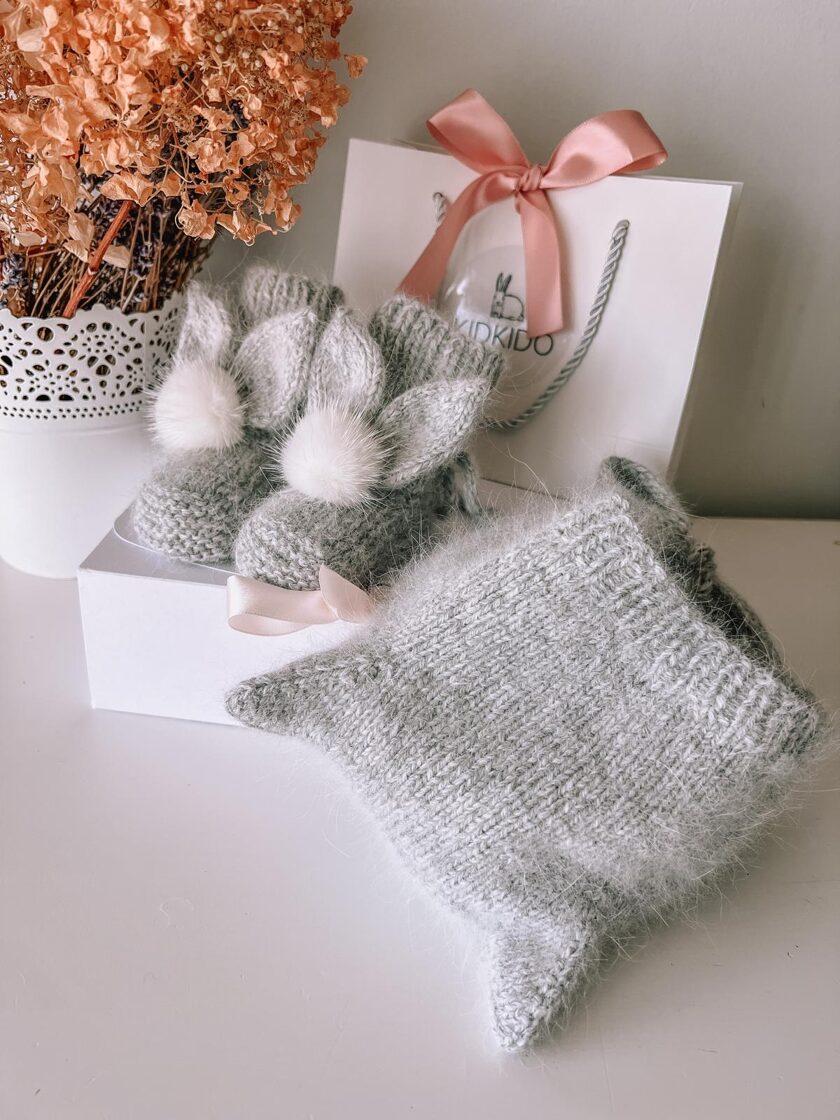 Kitty hat + bunny booties (grey)