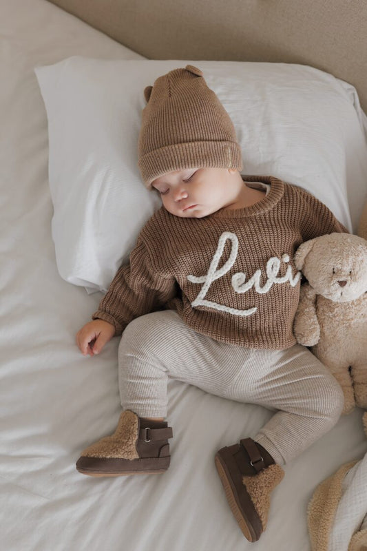 Personalized name sweater (khaki)