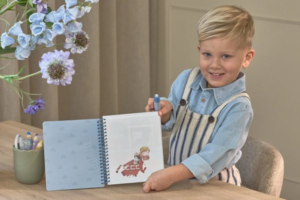 Little Dutch ar ūdeni krāsojamā grāmata "Jim un transportlīdzekļi"